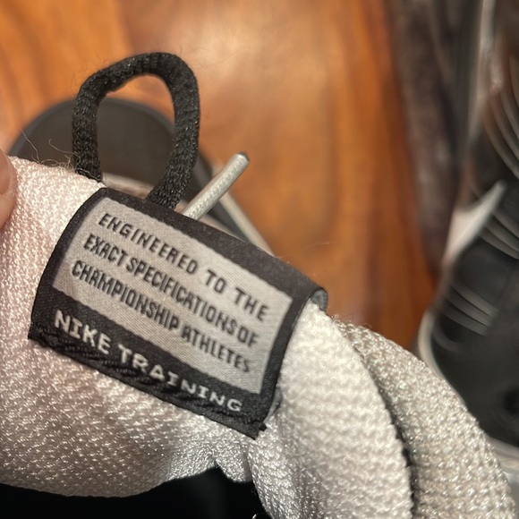 Nike Trainer 1 2010 Rare ( Brand New) mens Silver & Black Sneakers.NWOT - Picture 9 of 16